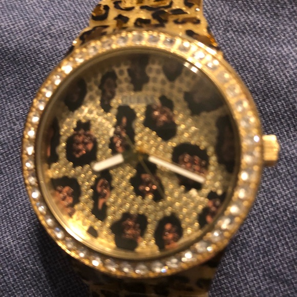 Guess animal print and crystal watch - Picture 3 of 4